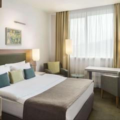 Отель Ramada By Wyndham Yekaterinburg Hotel & Spa, Екатеринбург, Свердловская область