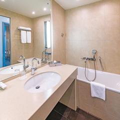 Отель Ramada By Wyndham Yekaterinburg Hotel & Spa, Екатеринбург, Свердловская область