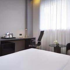 Отель Four Elements Ekaterinburg, Екатеринбург, Свердловская область