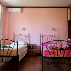 Усадьба Радуга, Заозерное, Крым