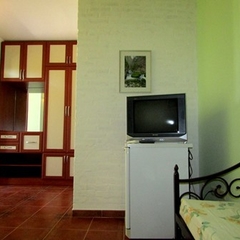 Усадьба Радуга, Заозерное, Крым