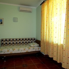 Усадьба Радуга, Заозерное, Крым