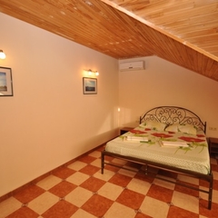 Усадьба Радуга, Заозерное, Крым