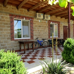 Усадьба Радуга, Заозерное, Крым