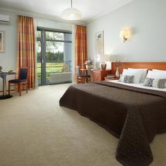 Загородный отель Величъ Кантри Клаб, Звенигород, Московская область