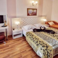 Гостевой дом Прага на Партизанской, Кабардинка, Краснодарский край