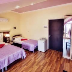 Гостевой дом Прага на Партизанской, Кабардинка, Краснодарский край