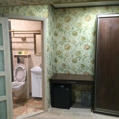 Гостиница Каприз, Кировград, Свердловская область