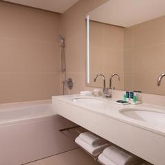 Отель Four Points by Sheraton Krasnodar, Краснодар, Краснодарский край