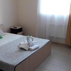 Клуб отдыха Замок, Кучугуры, Краснодарский край