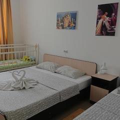 Клуб отдыха Замок, Кучугуры, Краснодарский край