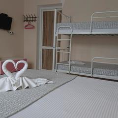 Клуб отдыха Замок, Кучугуры, Краснодарский край