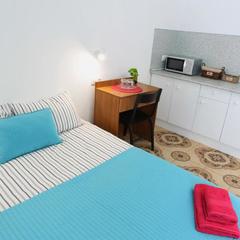 Гостиница Айсберг Хаус, Лобня, Московская область