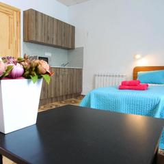 Гостиница Айсберг Хаус, Лобня, Московская область