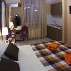 Гостиница Айсберг Хаус, Лобня, Московская область