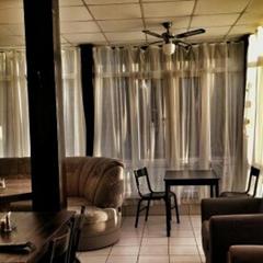 Гостиница Айсберг Хаус, Лобня, Московская область