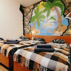 Гостиница Айсберг Хаус, Лобня, Московская область