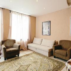 Гостиница Айсберг Хаус, Лобня, Московская область