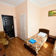 Гостевой дом Король Лев, Лоо, Краснодарский край