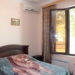 Гостевой дом Король Лев, Лоо, Краснодарский край