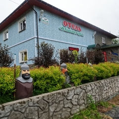 Отель У Лысой горы, Луга, Ленинградская область