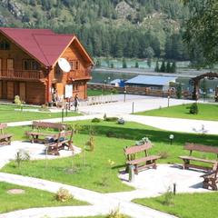 Парк-отель Усадьба Саржевских, Манжерок, Республика Алтай