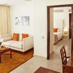 Отель Crowne Plaza Moscow Tretyakovskaya, Москва, Московская область