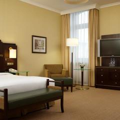 Отель Хилтон Москва Ленинградская, Москва, Московская область