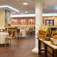 Отель Рэдиссон Славянская, Москва, Московская область