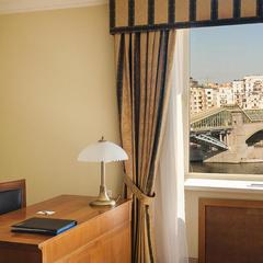 Отель Рэдиссон Славянская, Москва, Московская область