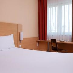 Отель Ибис Москва Центр Бахрушина, Москва, Московская область