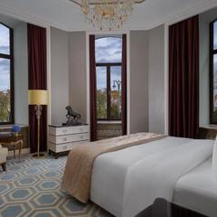 Отель The St. Regis Moscow Nikolskaya, Москва, Московская область