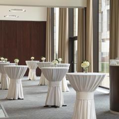 Отель DoubleTree by Hilton Moscow-Marina, Москва, Московская область