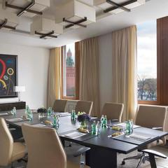 Отель Four Seasons Hotel Moscow, Москва, Московская область