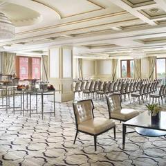 Отель Four Seasons Hotel Moscow, Москва, Московская область