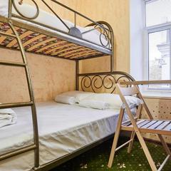 Гостиница Винтерфелл на Курской, Москва, Московская область