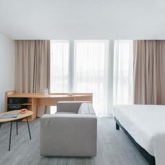 Отель Ибис Москва Октябрьское Поле, Москва, Московская область