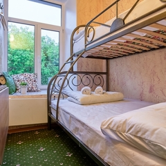 Гостиница Винтерфелл на Бауманской, Москва, Московская область