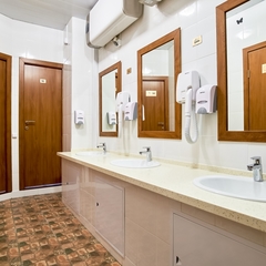 Гостиница Винтерфелл на Бауманской, Москва, Московская область