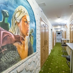 Гостиница Винтерфелл на Бауманской, Москва, Московская область