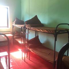 Хостел Вежливый Лось на Бунинской аллее, Москва, Московская область