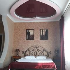 Гостиница Красный замок, Новокубанск, Краснодарский край