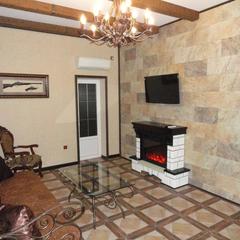 Гостиница Красный замок, Новокубанск, Краснодарский край