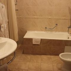 Гостиница Барракуда на Тюленина, Новосибирск, Новосибирская область