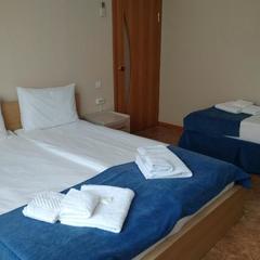 Отель Travellers