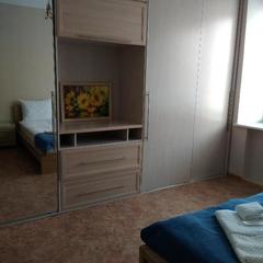 Отель Travellers