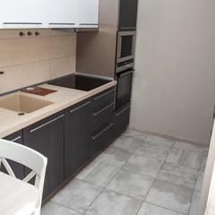 Отель Travellers