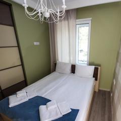 Отель Travellers