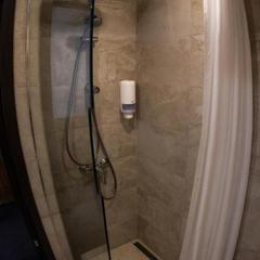 Отель Travellers