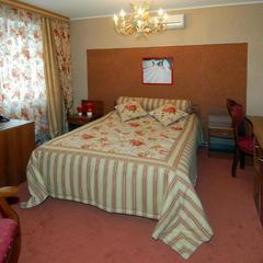 Гостиница Ля Ви де Шато, Оренбург, Оренбургская область